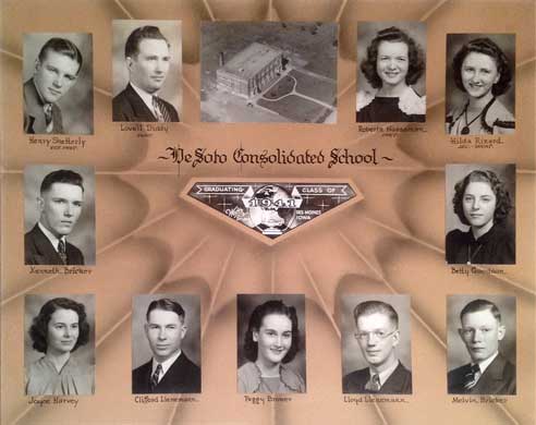 De Soto Graduates of 1941